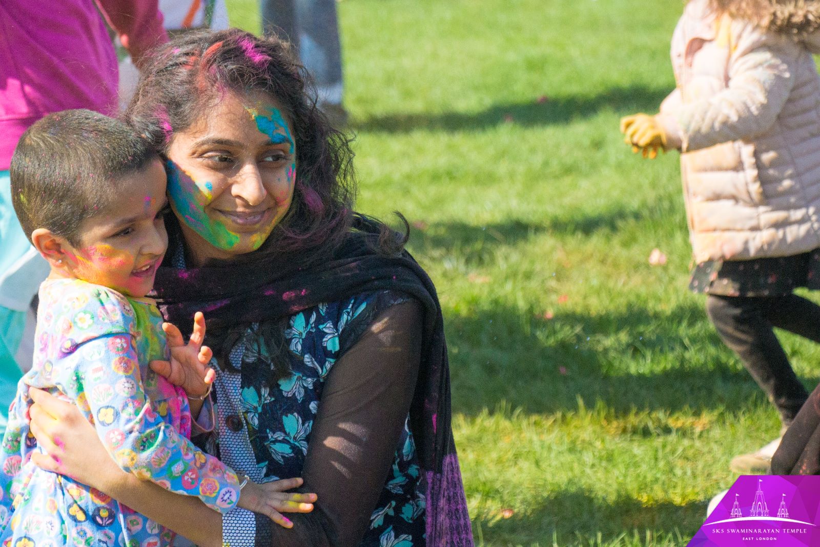 ©1987-2017 SKS Swaminarayan Temple East London